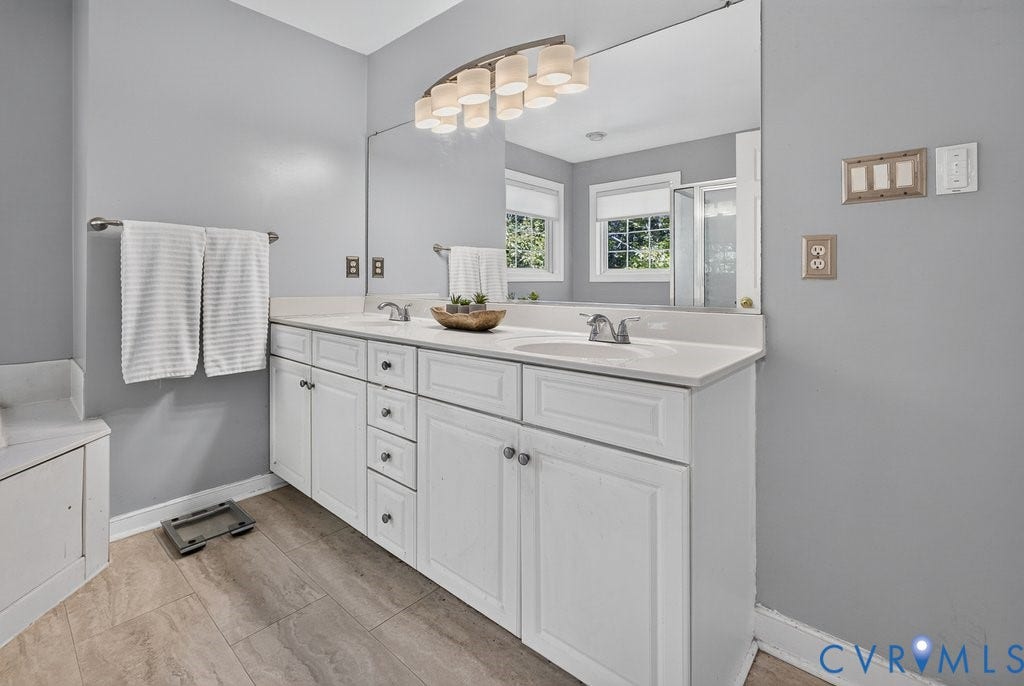 5131 Park Meadows Court, Glen Allen, VA 23059 Primary Bathroom