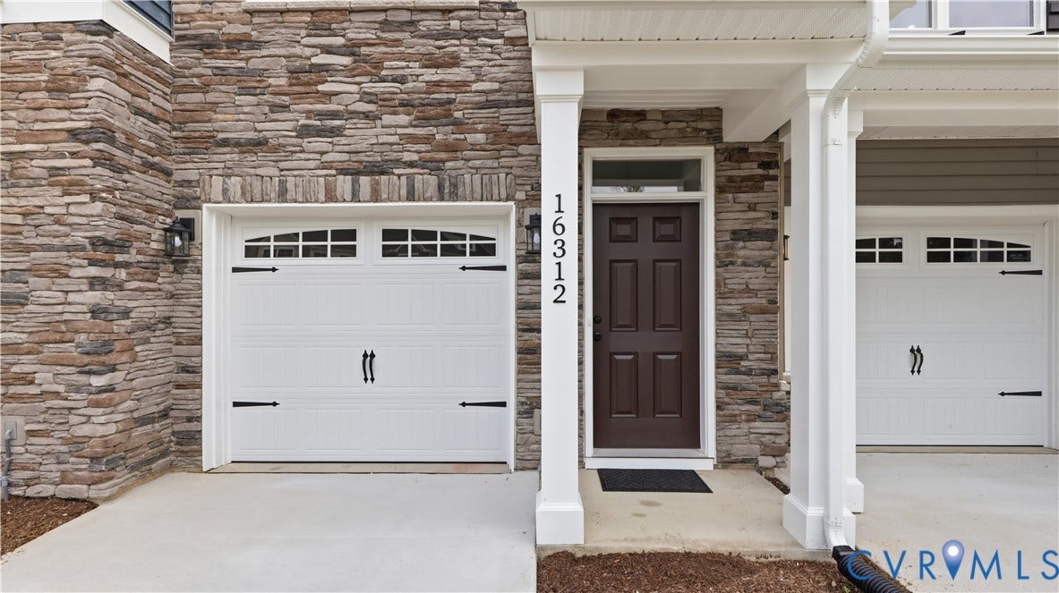 16342 Alexandria Court, Hampton Ridge At Hampton Park, Moseley, VA 23832 This home is UNDER CONSTRUCTION. The photo represents the plan, not the actual home. Design selections have been made.