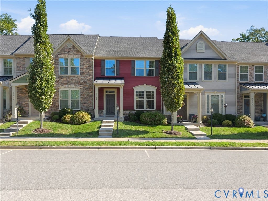 5612 Riverside Heights Way, Richmond, VA 23225 Welcome to 5612 Riverside Heights Way, a beautiful 3-bedroom, 2.5-bathroom townhouse in Richmond