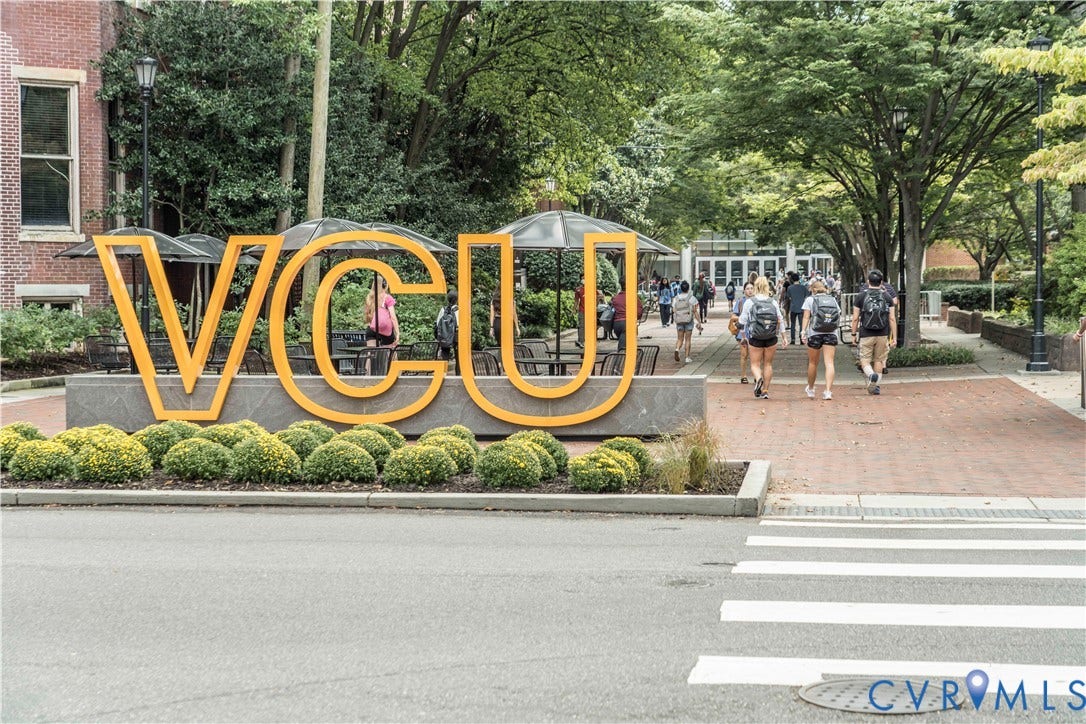 5612 Riverside Heights Way, Richmond, VA 23225 9-minutes from Downtown Richmond and VCU, offering convenient access to work, campus, and city attractions.