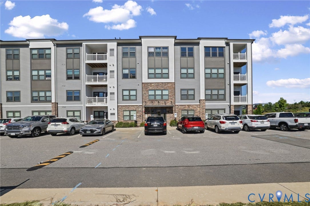 3700 Maze Runner Drive, #105, Midlothian, VA 23112