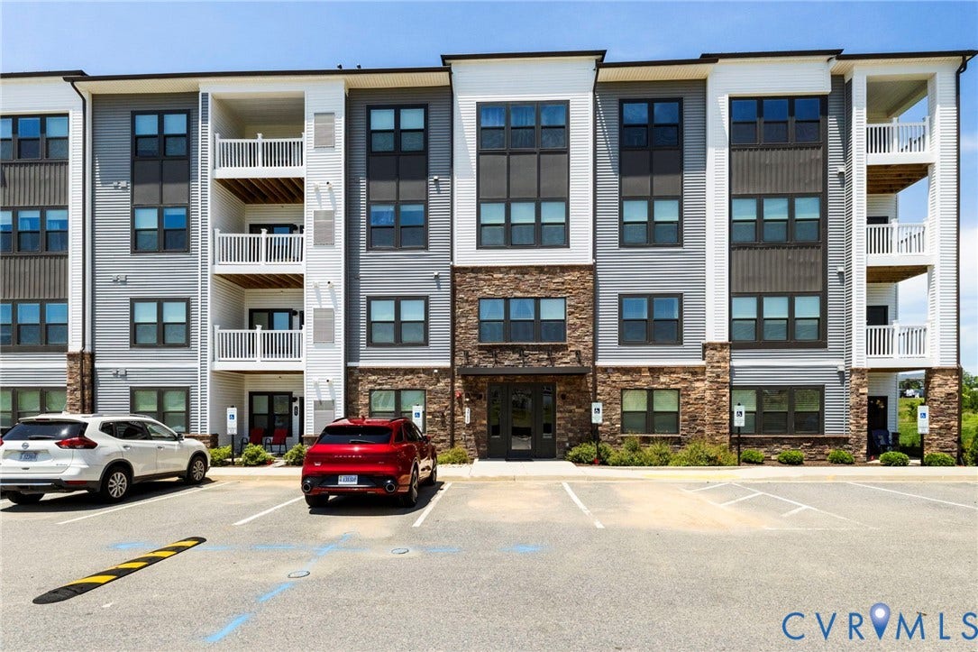 3700 Maze Runner Drive, #105, Midlothian, VA 23112