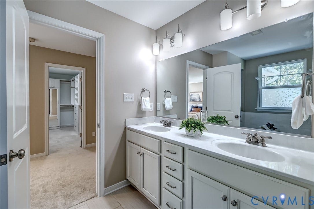 14800 Diamond Creek Terrace, Midlothian, VA 23113 Love the cabinet color