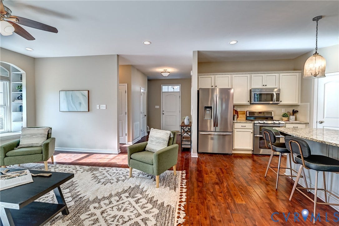 14800 Diamond Creek Terrace, Midlothian, VA 23113 Can you imagine a better space for entertaining?
