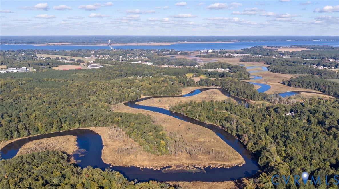1239 Desha Road, Tappahannock, VA 22560 Hoskins Creek to the Rappahannock River