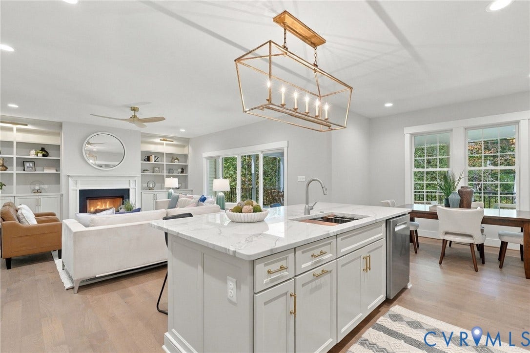 14010 Summercliff Trail, Chesterfield, VA 23832 Looking from the Kitchen into the Breakfast Area & Great Room