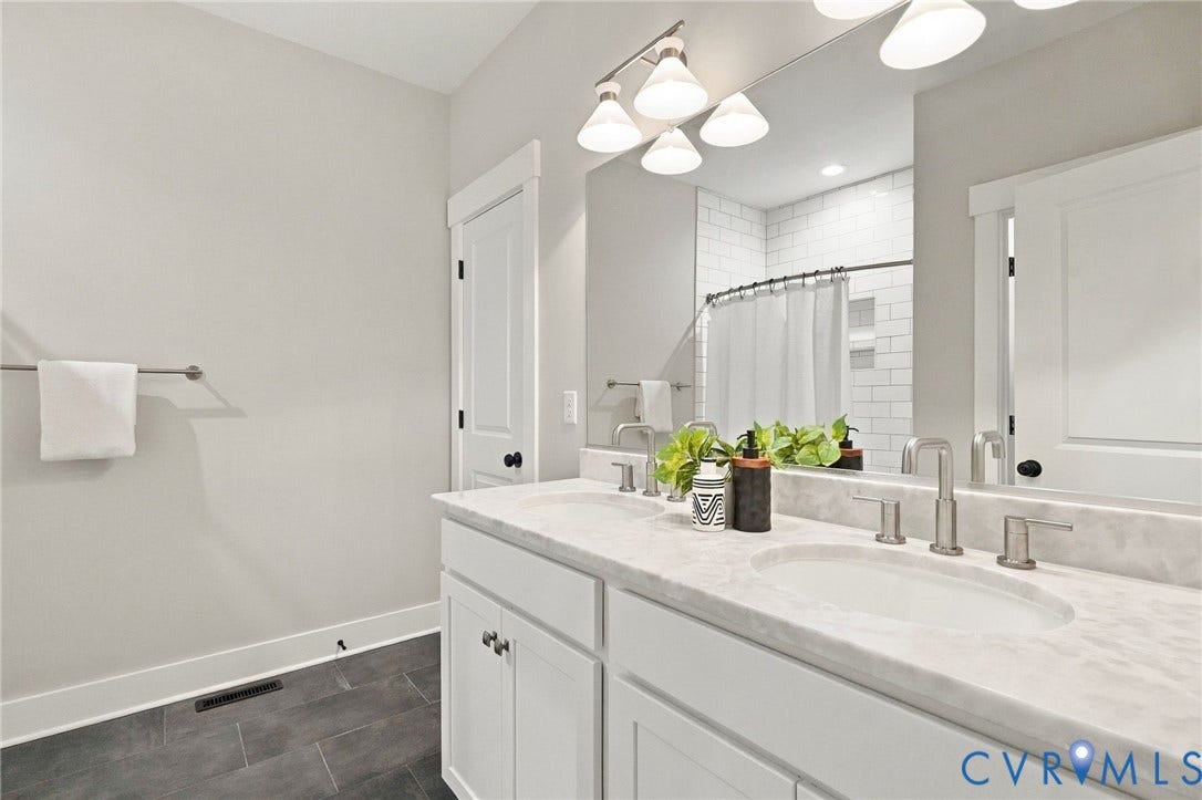 14010 Summercliff Trail, Chesterfield, VA 23832 The Hall Bathroom has an Adult Height Double Bowl Vanity w/Marble Top