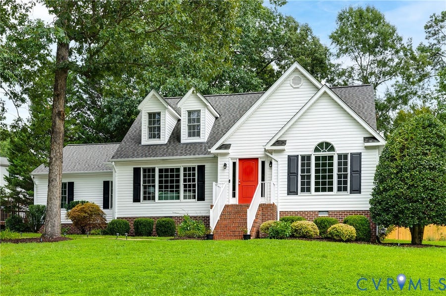 Property photo for 10107 Grove Crest Court, North Chesterfield, VA