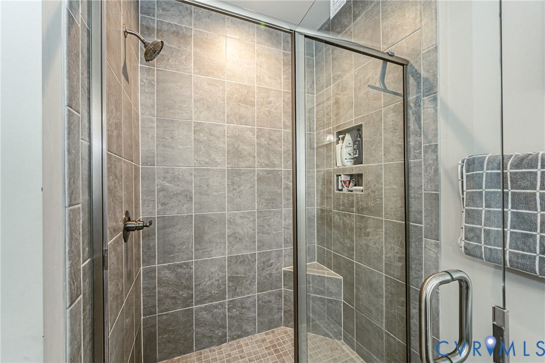 8079 Castle Grove Drive, Glen Allen, VA 23111 8079 Castle Grove Drive, Glen Allen, VA 23111