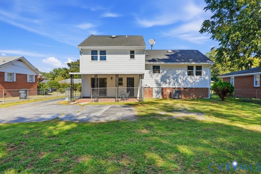 20306 Sheffield Place, Laurel Branch Farms, South Chesterfield, VA 23803 Two-story property with white siding and a covered patio