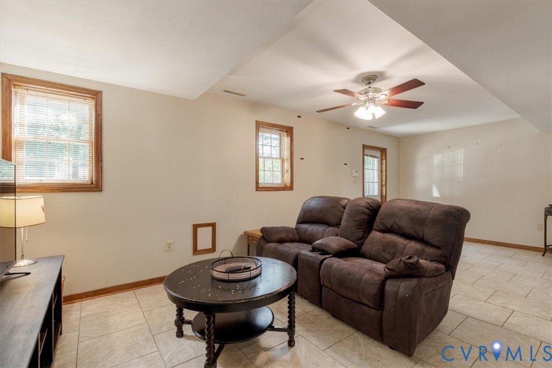 863 Watch Hill Road, Midlothian, VA 23114 Recessed lighting and ceiling fan with integrated light fixture