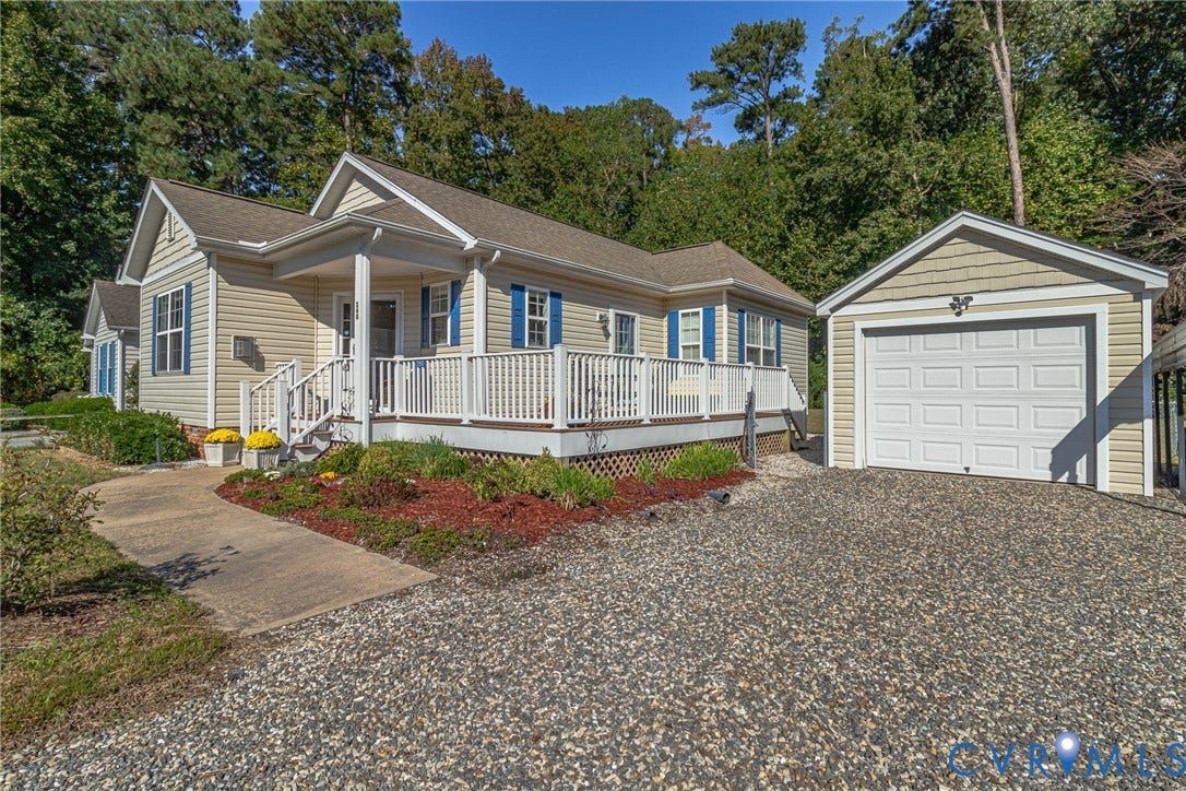 260 Pocahontas Drive, Waterfront Access, Kilmarnock, VA 22482 260 Pocahontas Drive, Waterfront Access, Kilmarnock, VA 22482