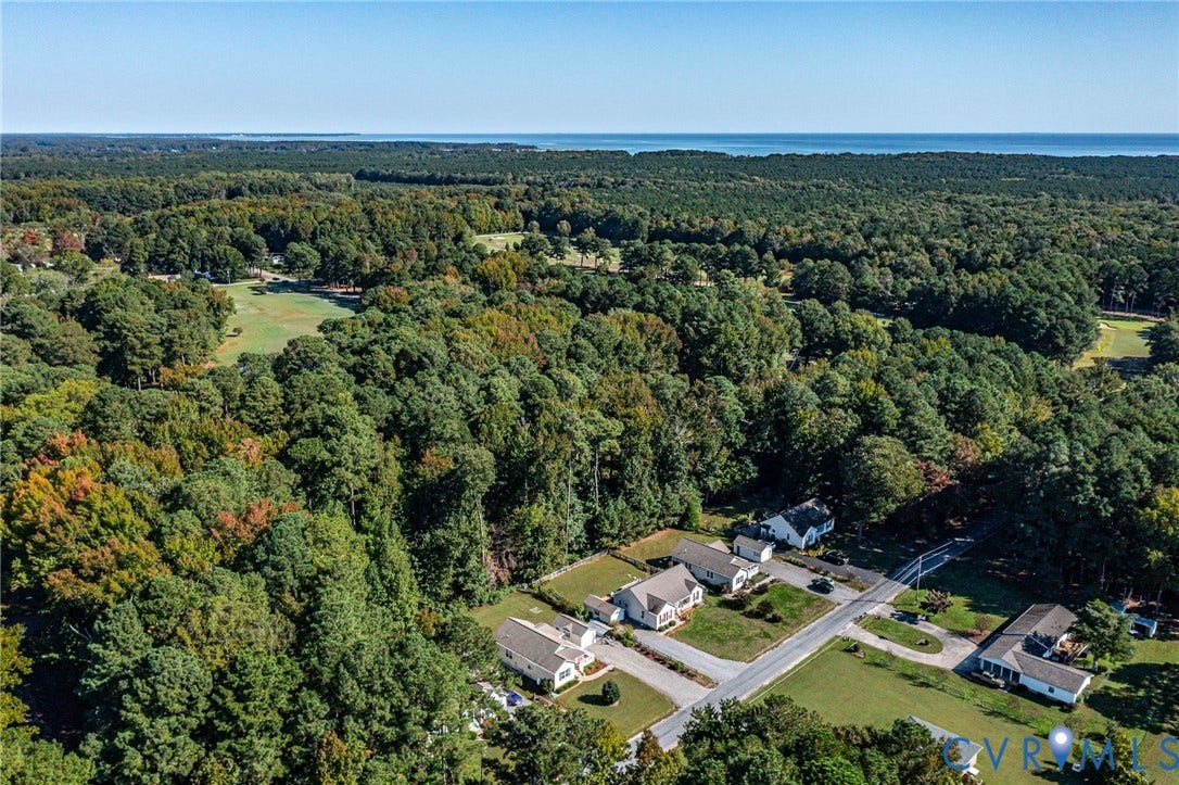 260 Pocahontas Drive, Waterfront Access, Kilmarnock, VA 22482 260 Pocahontas Drive, Waterfront Access, Kilmarnock, VA 22482