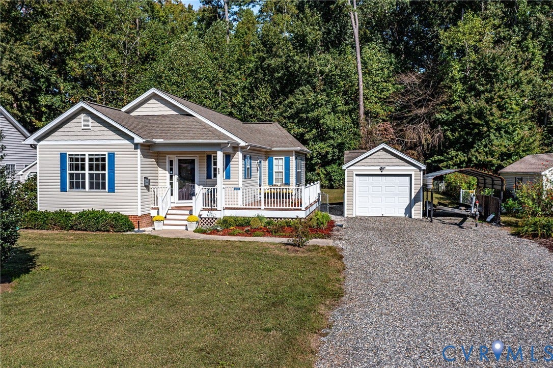 260 Pocahontas Drive, Waterfront Access, Kilmarnock, VA 22482 260 Pocahontas Drive, Waterfront Access, Kilmarnock, VA 22482