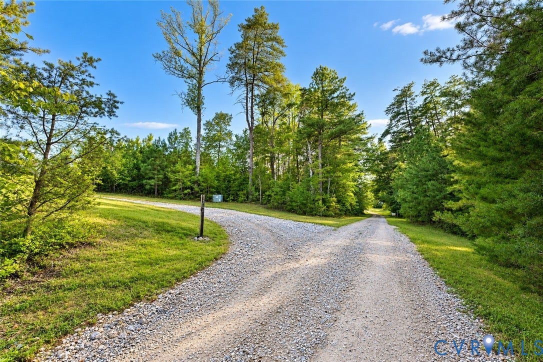 5225 Hunters Grove Lane, Goochland, VA 23063 5225 Hunters Grove Lane, Goochland, VA 23063