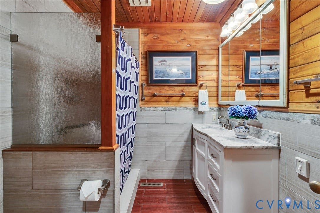 3 Cabin Point Drive, Montross, VA 22520 3 Cabin Point Drive, Montross, VA 22520