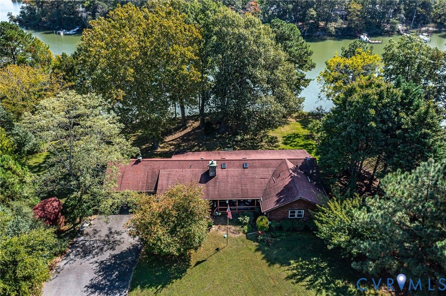 Property photo for 3 Cabin Point Drive, Montross, VA