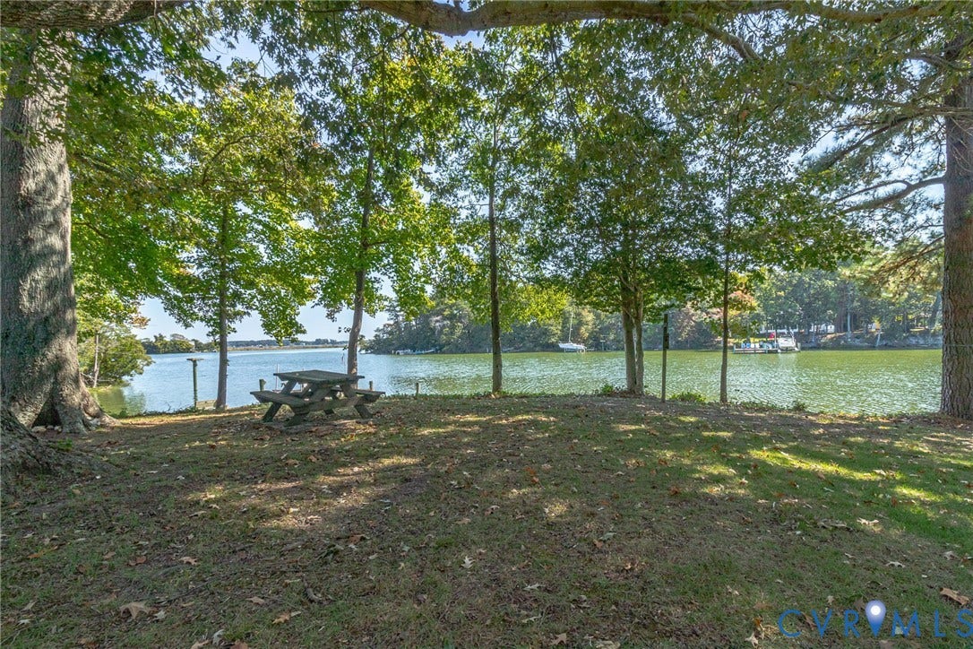 3 Cabin Point Drive, Montross, VA 22520 3 Cabin Point Drive, Montross, VA 22520