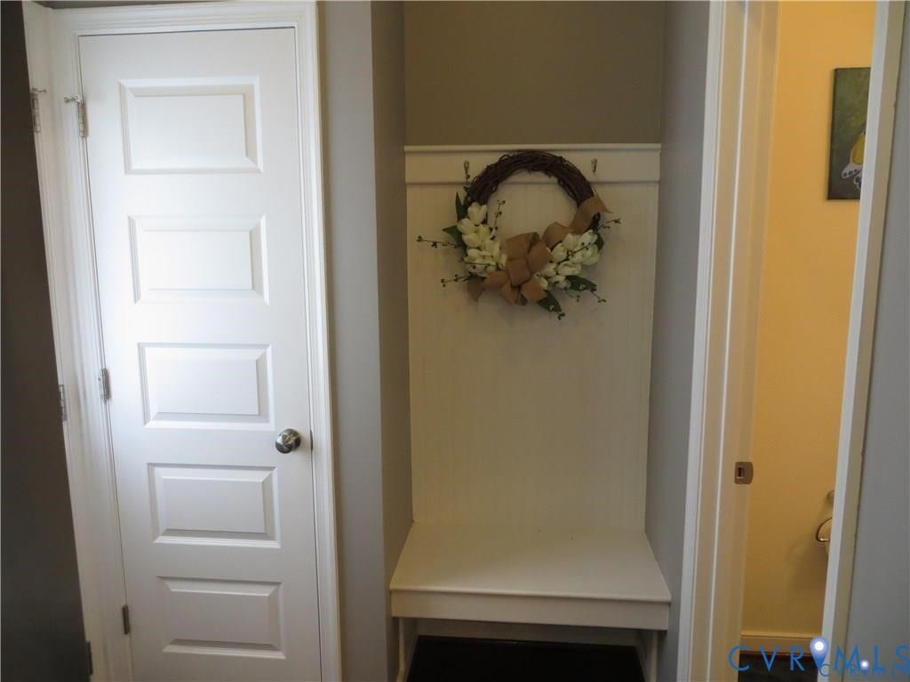 8062 Ellendale Drive, Mechanicsville, VA 23116 8062 Ellendale Drive, Mechanicsville, VA 23116
