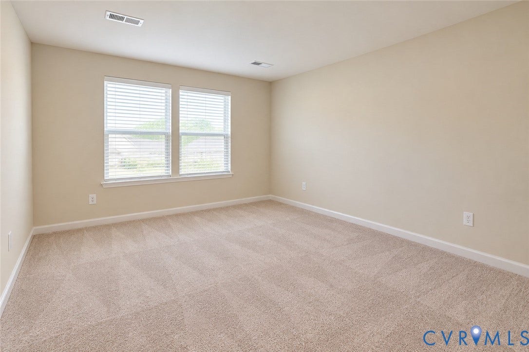 10507 Benoni Trail, Glen Allen, VA 23059 Neutral-toned walls complement the textured carpeting