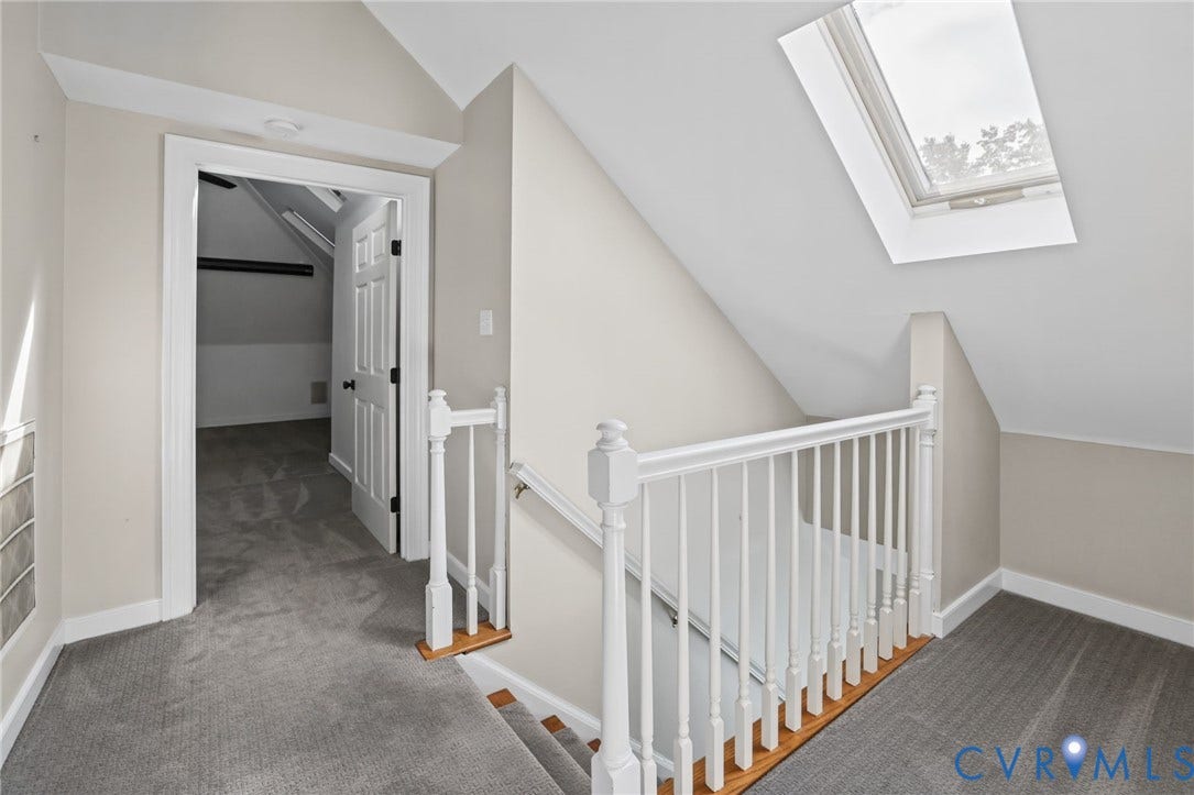 Landing area and entryway to Bonus Room