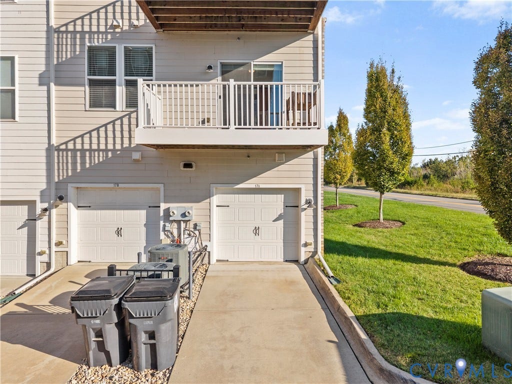 17 Flatwater Row, #A, Riverwalk, Henrico, VA 23231 17 Flatwater Row, #A, Riverwalk, Henrico, VA 23231
