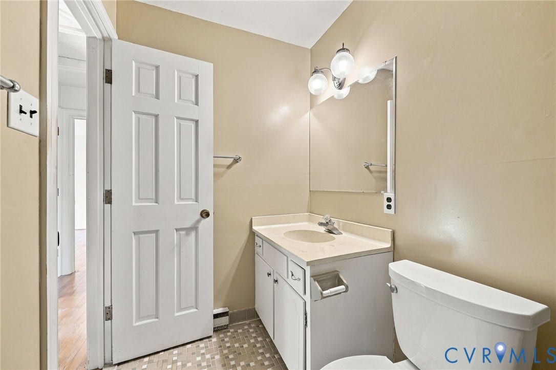 102 Jankin Lane, Sandston, VA 23150 Hall Full Bath