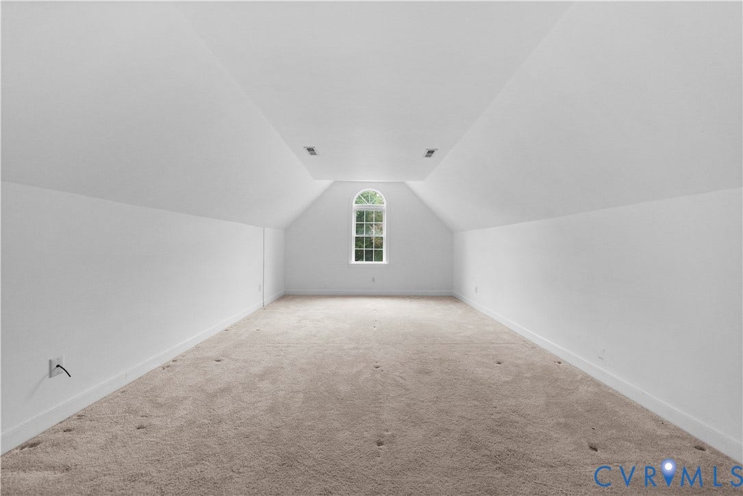 3437 Riverton Court, Robious Road Corridor, Midlothian, VA 23113 Finished attic space featuring vaulted ceilings, neutral wall-to-wall carpeting, and an arched window
