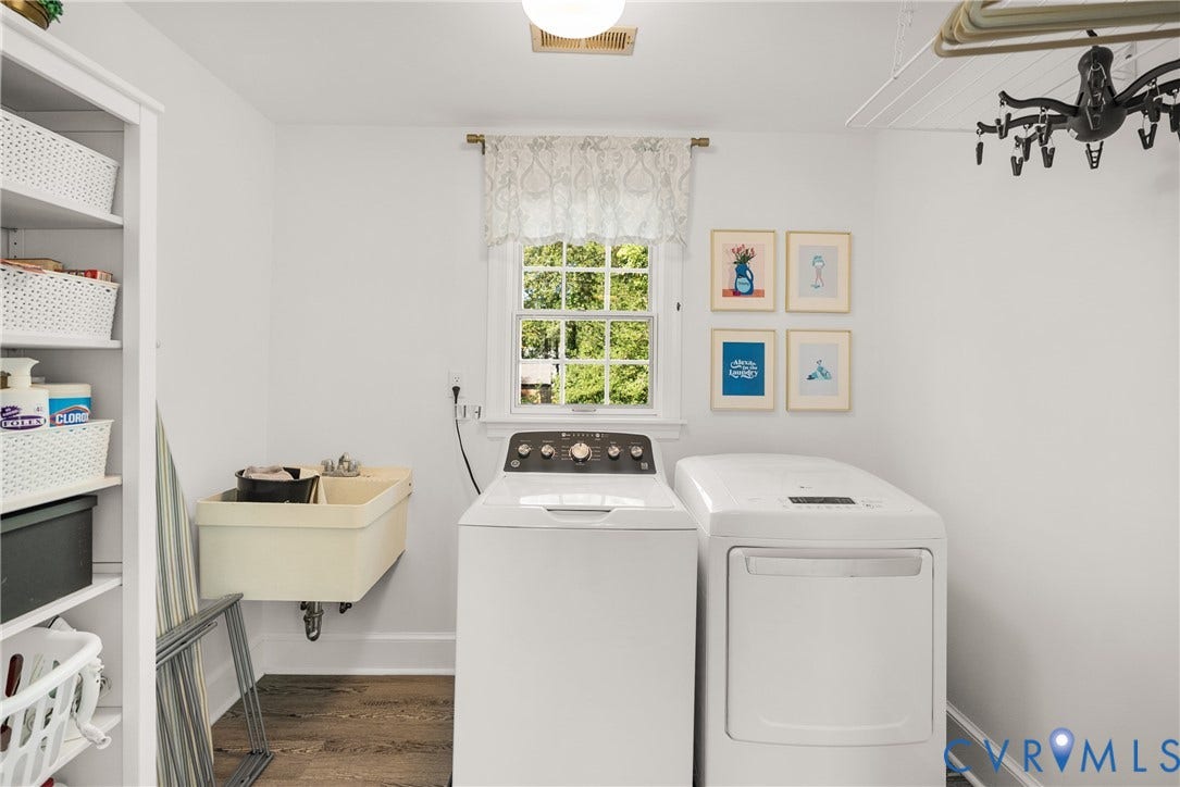 200 Ruggles Place, Tuckahoe, Henrico, VA 23229 Second level laundry