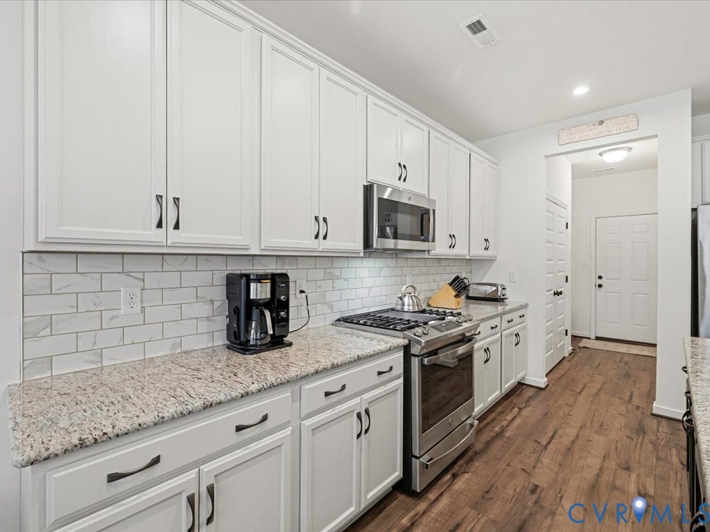 18621 Palisades Ridge, Moseley, VA 23120 18621 Palisades Ridge, Moseley, VA 23120