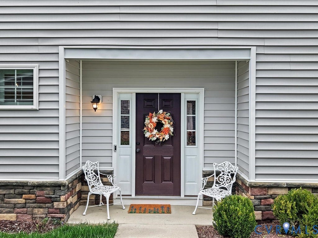 18621 Palisades Ridge, Moseley, VA 23120 18621 Palisades Ridge, Moseley, VA 23120