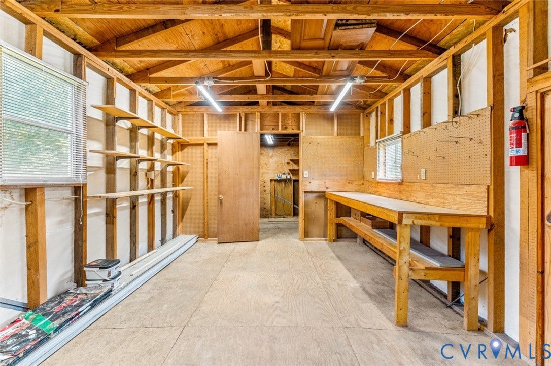 11612 Yorkdale Drive, Rivers Edge, North Prince George, VA 23860 Workshop with lighting