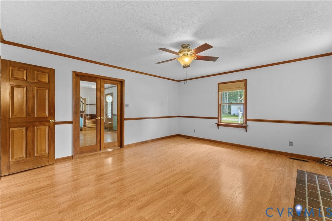 11612 Yorkdale Drive, Rivers Edge, North Prince George, VA 23860 Hardwood flooring with wood-finish trim and crown molding