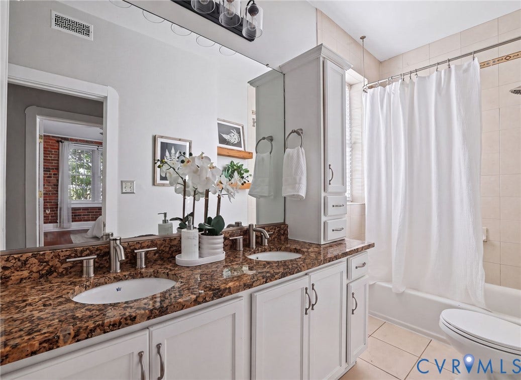 3115 Patterson Avenue, #U5, The Museum District, Richmond, VA 23221 Dual sinks and cabinets