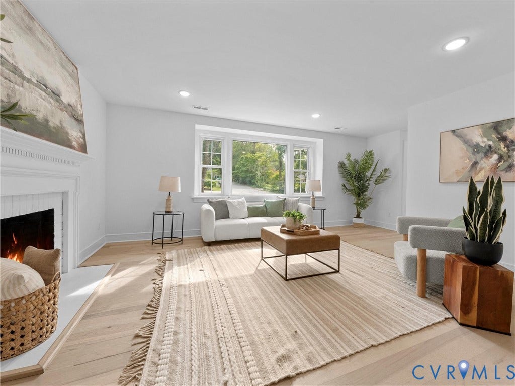 702 Westham Parkway, Westham, Henrico, VA 23229 Recessed lighting illuminates wood-finish flooring