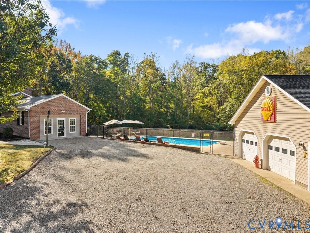 6085 Tucker Road, Country Life, Powhatan, VA 23139 6085 Tucker Road, Country Life, Powhatan, VA 23139