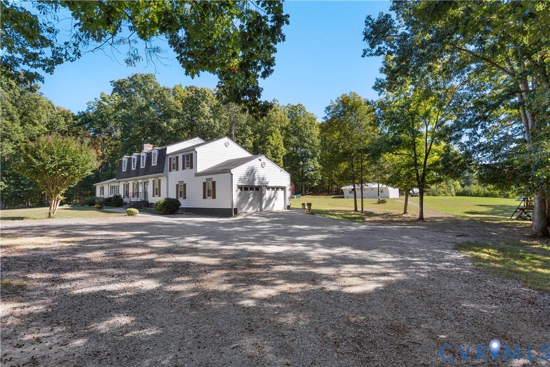 12380 Bienvenue Road, Bowles Acres, Rockville, VA 23146 Driveway views. Huge parking area!