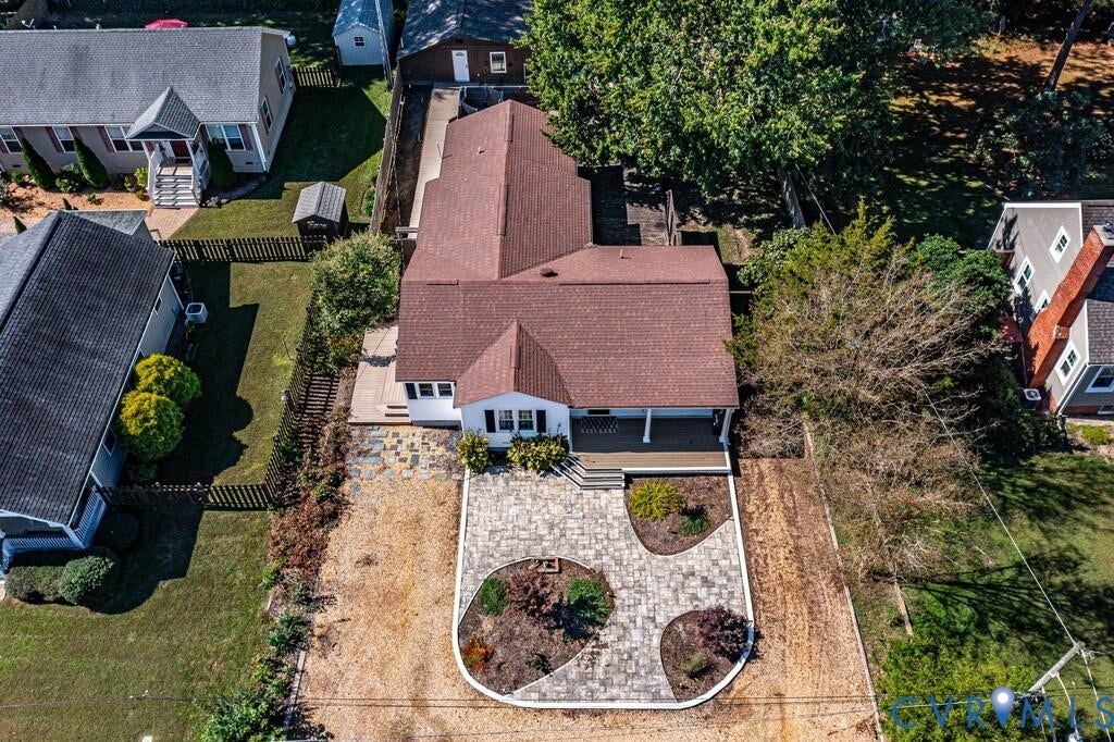 32 2nd Avenue, Kilmarnock, VA 22482 32 2nd Avenue, Kilmarnock, VA 22482