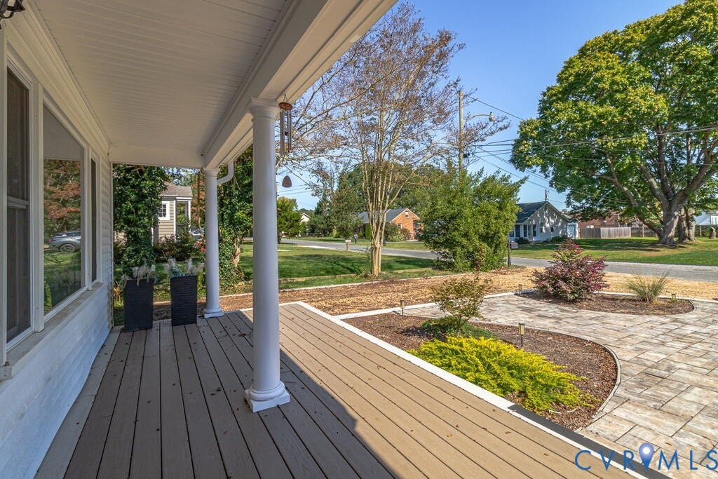 32 2nd Avenue, Kilmarnock, VA 22482 32 2nd Avenue, Kilmarnock, VA 22482