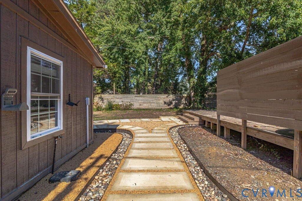 32 2nd Avenue, Kilmarnock, VA 22482 32 2nd Avenue, Kilmarnock, VA 22482