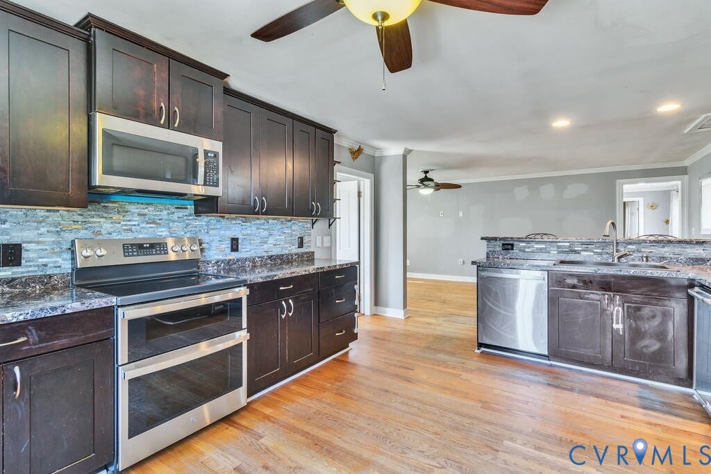 32 2nd Avenue, Kilmarnock, VA 22482 32 2nd Avenue, Kilmarnock, VA 22482