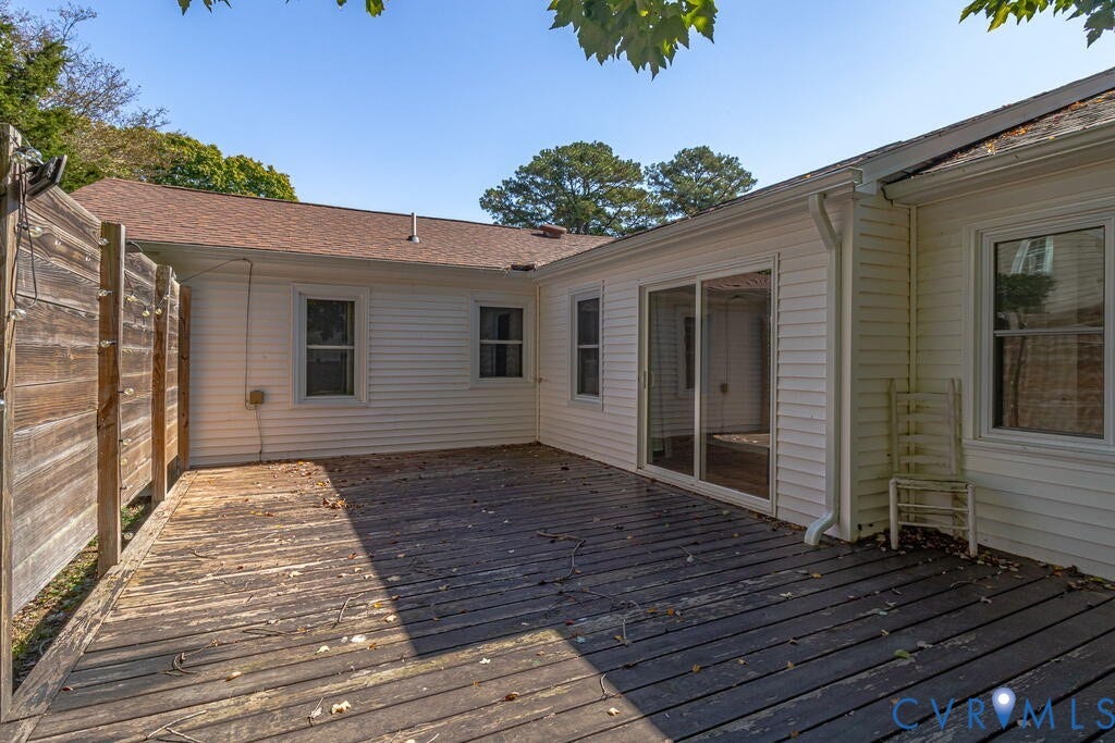 32 2nd Avenue, Kilmarnock, VA 22482 32 2nd Avenue, Kilmarnock, VA 22482