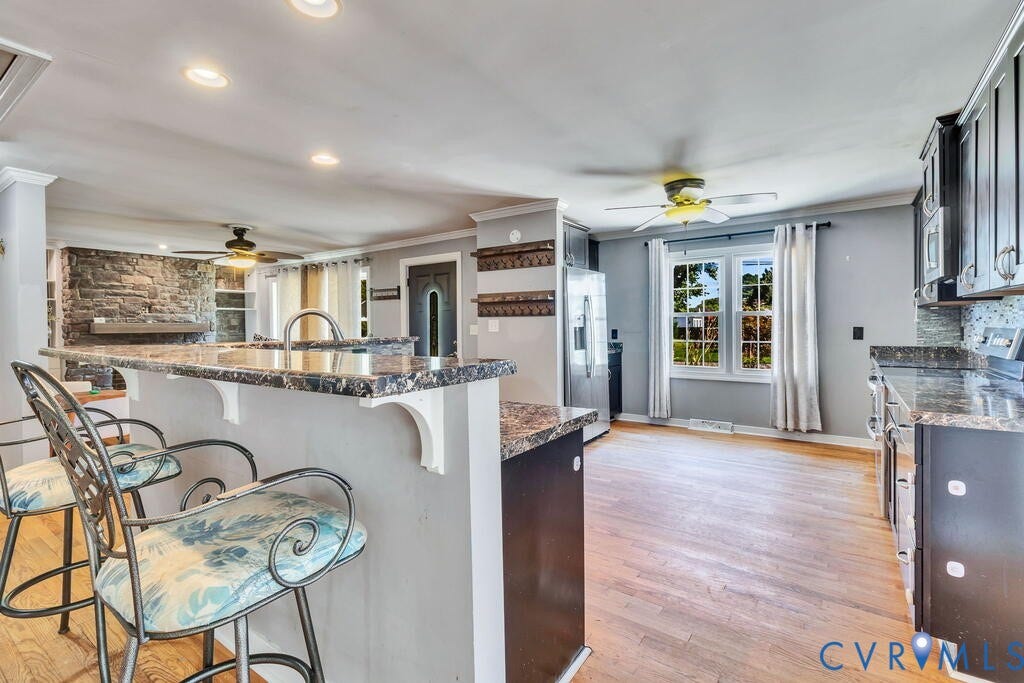 32 2nd Avenue, Kilmarnock, VA 22482 32 2nd Avenue, Kilmarnock, VA 22482