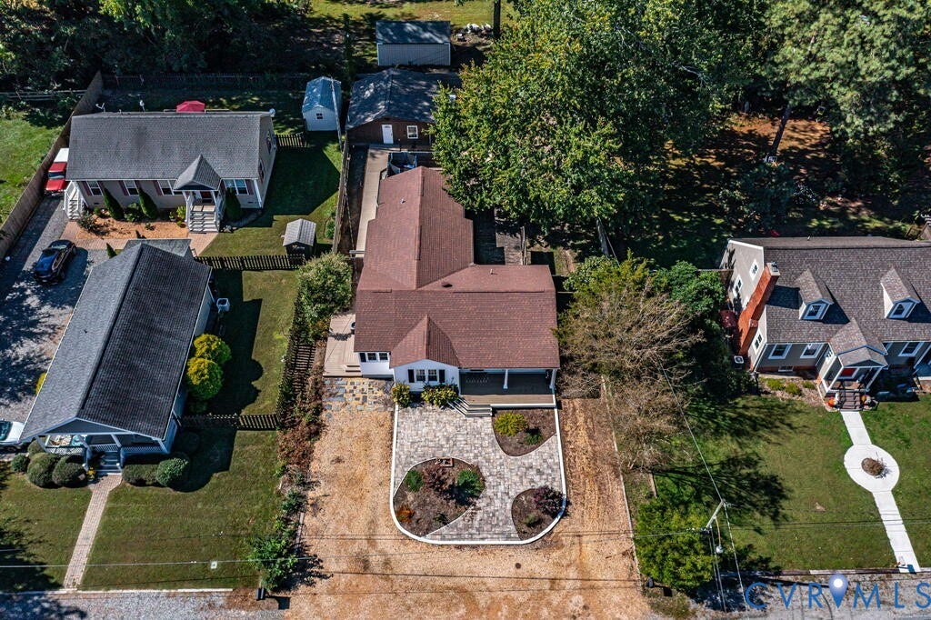 32 2nd Avenue, Kilmarnock, VA 22482 32 2nd Avenue, Kilmarnock, VA 22482