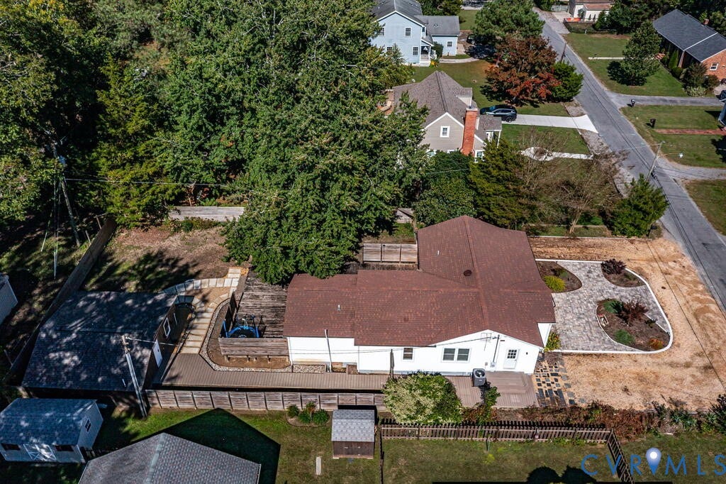 32 2nd Avenue, Kilmarnock, VA 22482 32 2nd Avenue, Kilmarnock, VA 22482