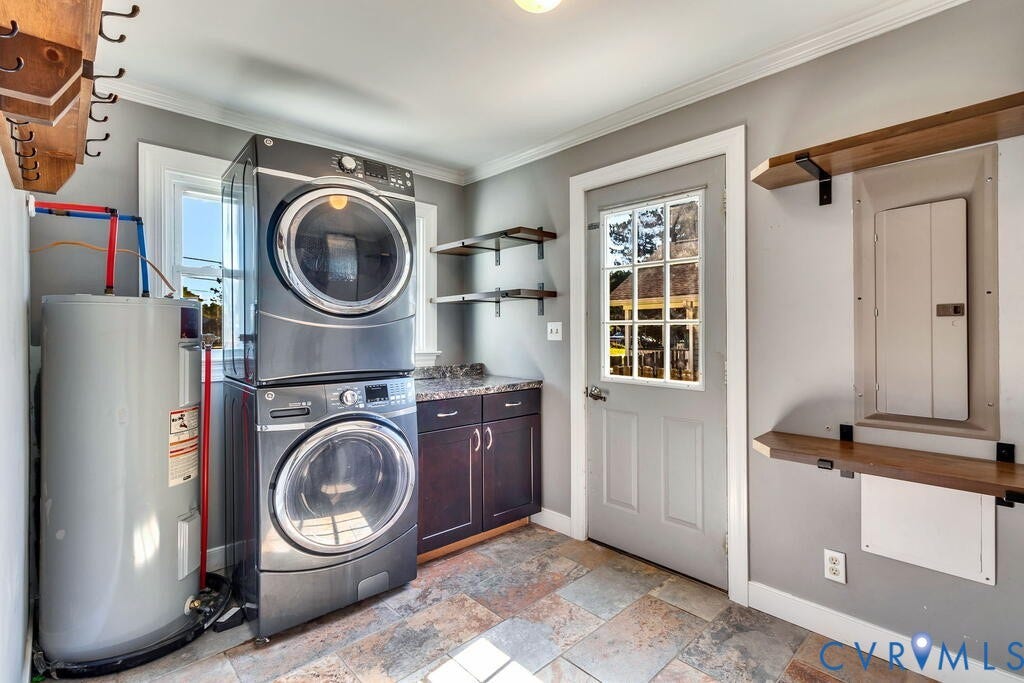 32 2nd Avenue, Kilmarnock, VA 22482 32 2nd Avenue, Kilmarnock, VA 22482
