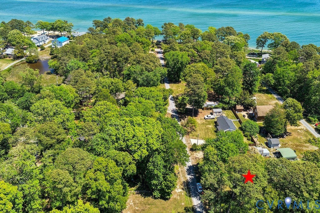 214 Davis Drive, Reedville, VA 22539 214 Davis Drive, Reedville, VA 22539