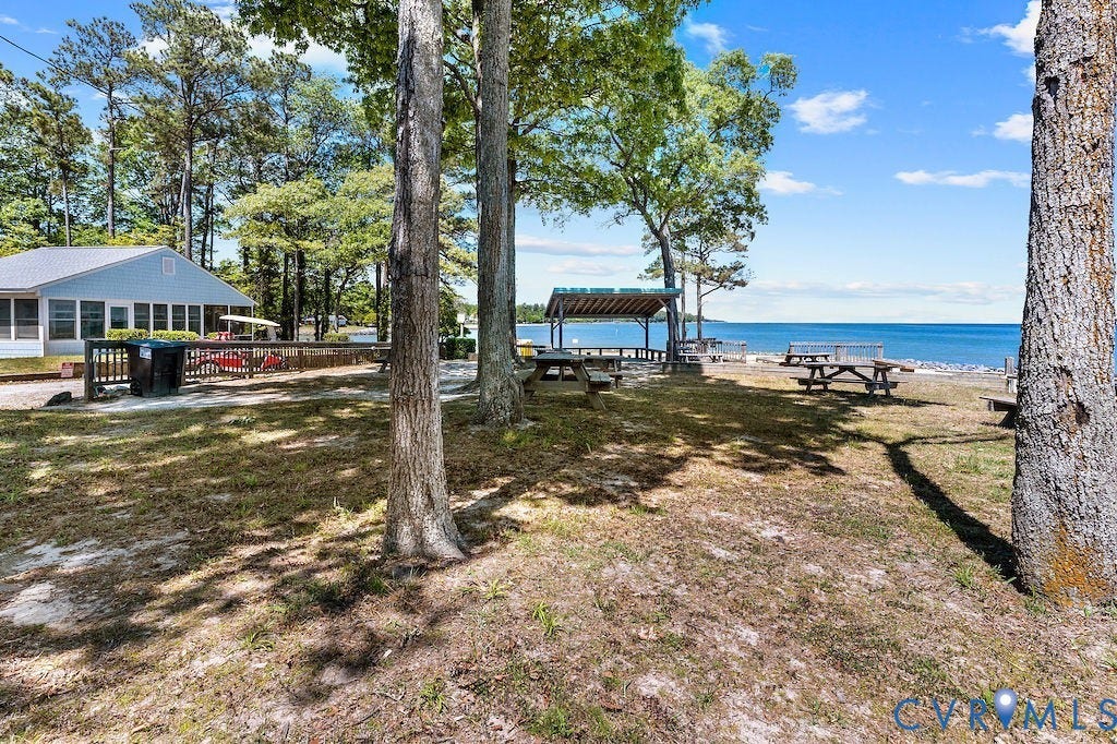 214 Davis Drive, Reedville, VA 22539 214 Davis Drive, Reedville, VA 22539