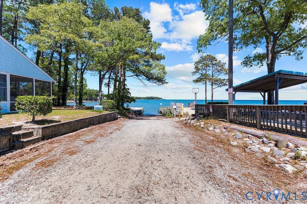 214 Davis Drive, Reedville, VA 22539 214 Davis Drive, Reedville, VA 22539