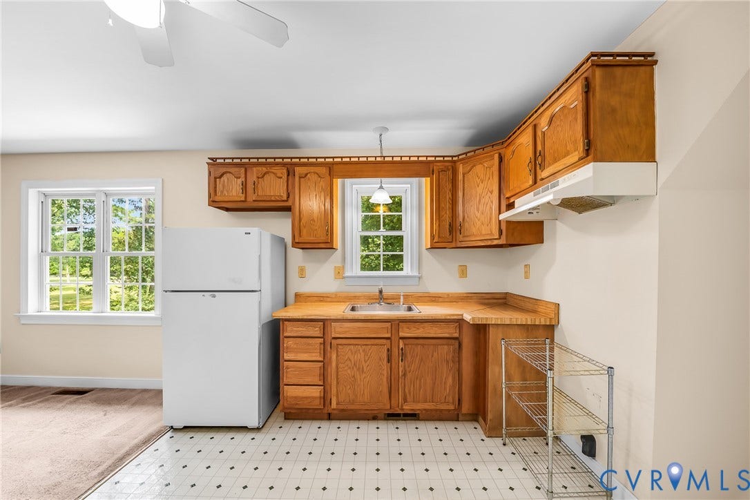 7285 Turner Road, Richmond, VA 23231 Kitchen over garage